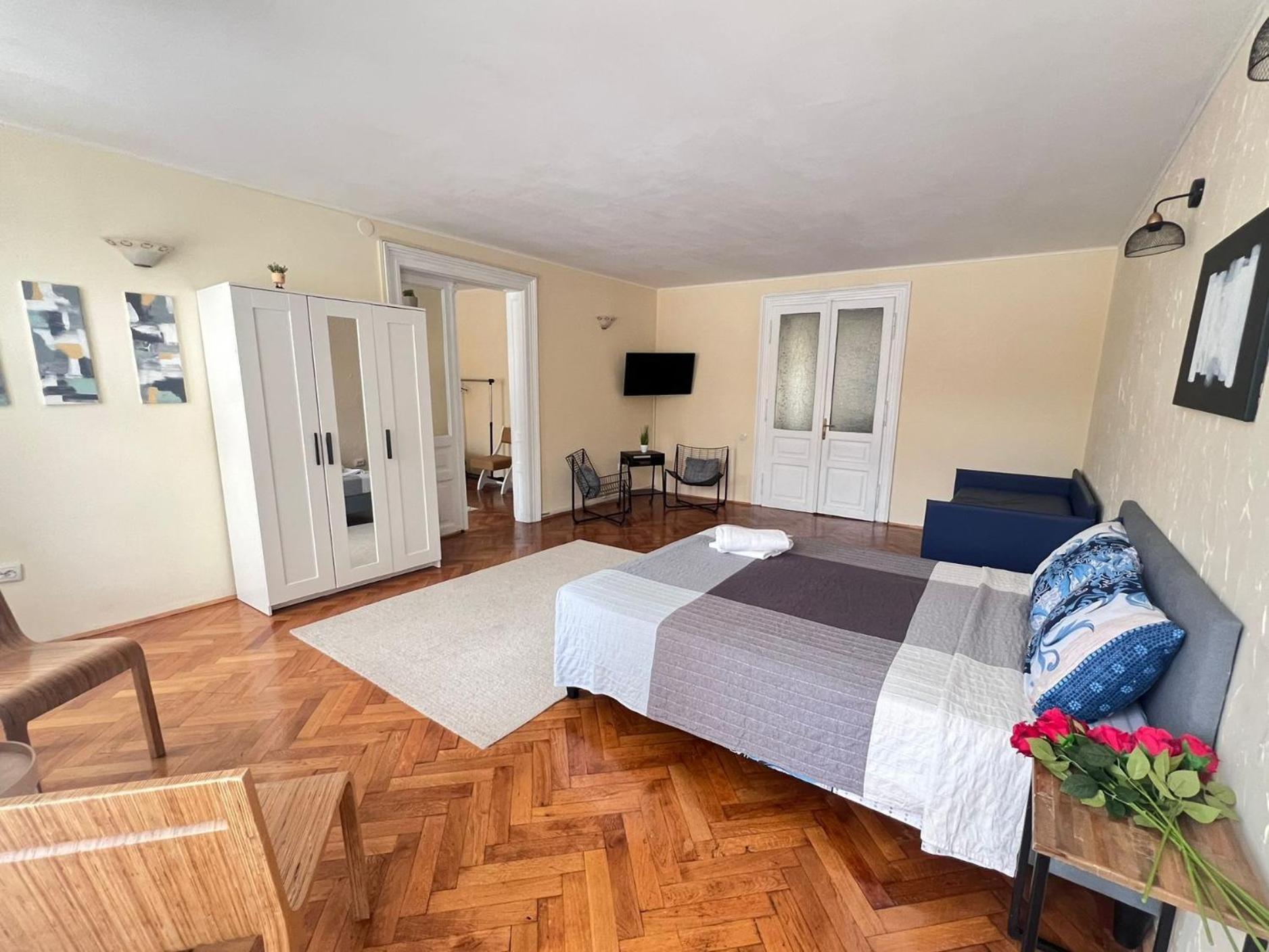 Mrhost Central Braşov Dış mekan fotoğraf