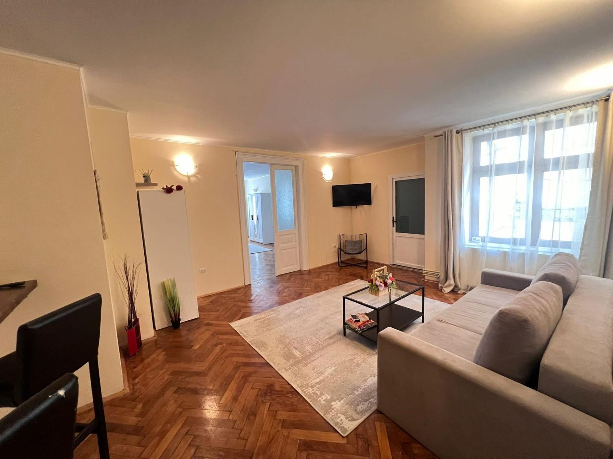 Mrhost Central Braşov Dış mekan fotoğraf